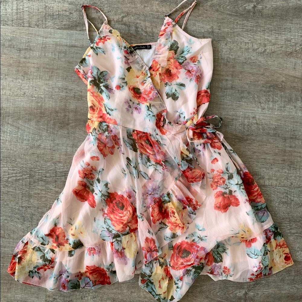 Abercrombie Wrap Mini Dress😍